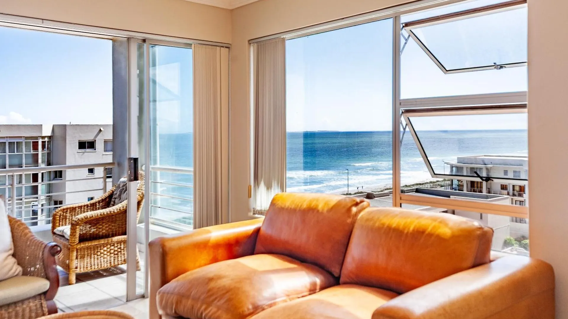 Ocean View 7Th Floor 2 Bed, Blouberg Apartment Cape Town South Africa
