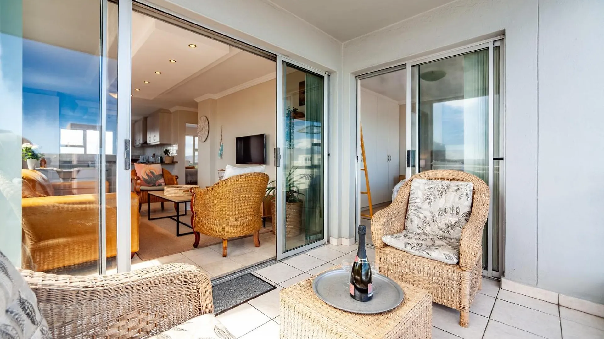 Ocean View 7Th Floor 2 Bed, Blouberg Apartment Cape Town