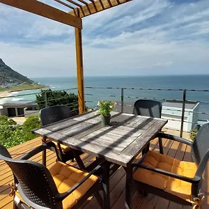 A Relaxing Getaway With Ocean Views Apartment